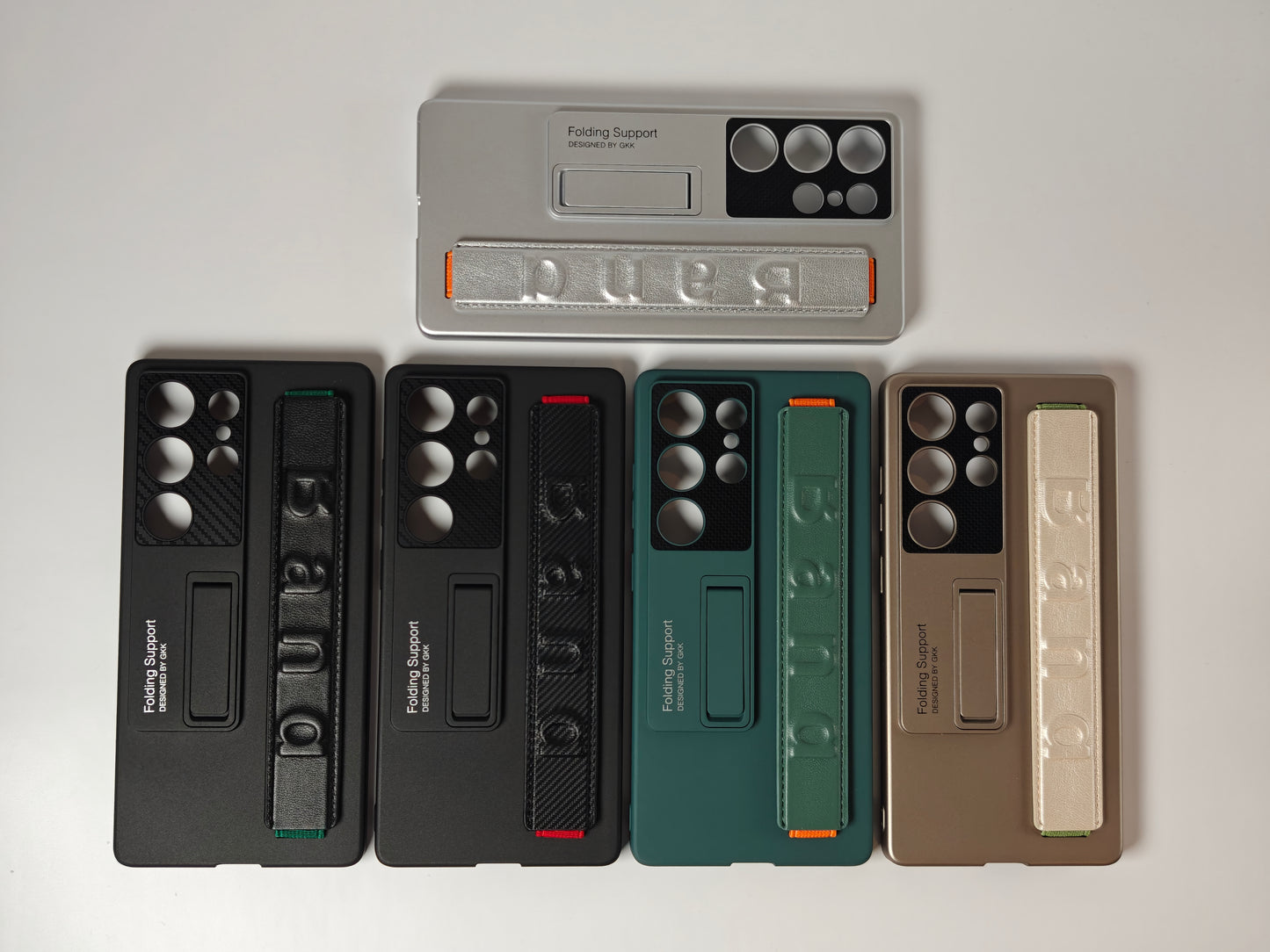 GKK tukijalalla ja pitonauhalla